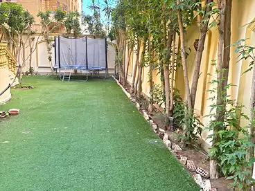 Separate Villa For sale in Zaid Ebn Haretha St., South Academy (A), 1200 sqm