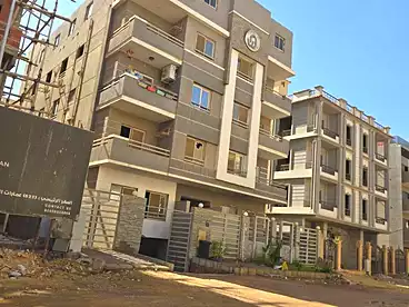 في عمارات الاندلس، الأندلس 2، 195 متر