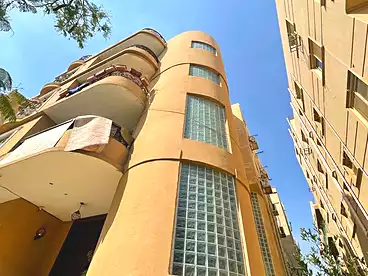 عمارات للبيع في شارع 47، الحي الأول، 1200 متر
