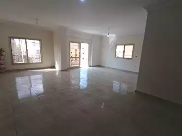 شقق للبيع في شارع 79، النرجس عمارات، 220 متر