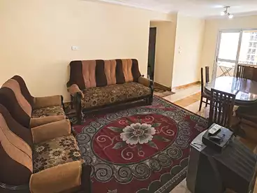 عقارات للإيجار في الإسكان العائلي، 15 مايو، 90 متر