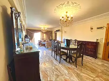شقق للبيع في شارع بورسعيد، كامب شيزار، 164 متر