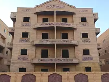للبيع في المجاورة 81، الحي اليوناني، 170 متر