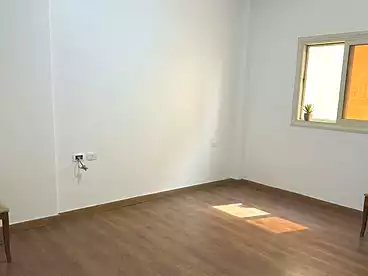 Apartments For sale in Street 35, Fourth Neighborhood, 140 sqm