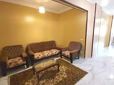 شقق للإيجار في محور مصطفي كامل، التجمع الاول، 200 متر