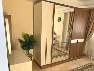 شقة بحديقة للبيع في شارع أحمد عرابي، المهندسين، 280 متر