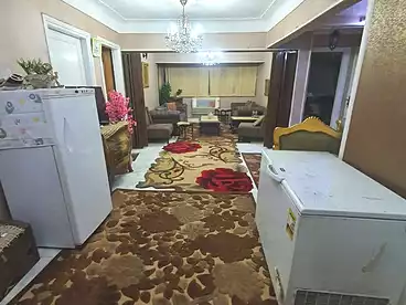 شقق للبيع في شارع جرين، محرم بك، 100 متر