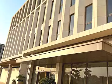 إداري للإيجار في ذا بليس - كمبوند ميفيدا، كمبوند ميفيدا - اعمار، 654 متر