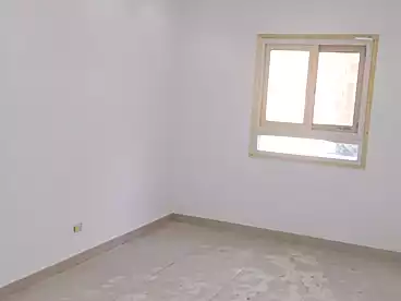 شقق للبيع في محرم بك، الاسكندرية، 100 متر