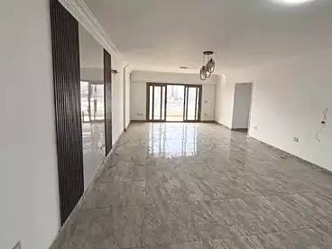 Administrative For rent in El Khamseen St., Zahraa El Maadi, 200 sqm