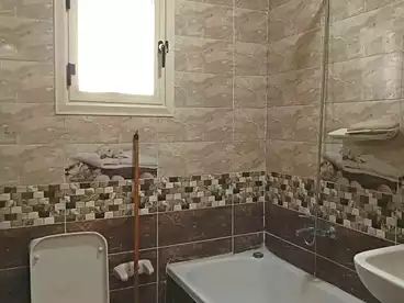 شقق للبيع في شارع سيدي كمال، المندرة بحري، 125 متر
