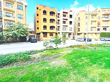 شقق للبيع في شارع الجزيرة، المستثمرين الجنوبية، 120 متر