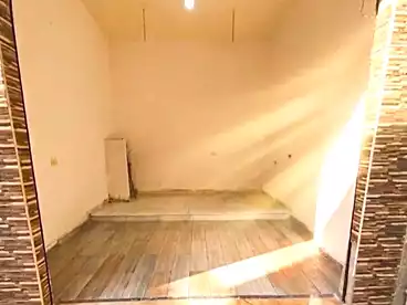 Shops For sale in Khaled Ibn El Waleed St., Miami, 15 sqm