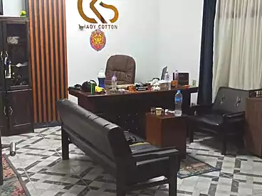 مكاتب للبيع في شارع العزيز بالله، الزيتون الشرقية، 100 متر