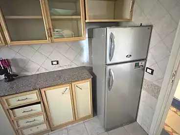 في شارع المعهد، الحي الأول، 150 متر