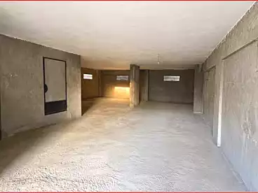 Storage For rent in Neighbourhood 6, 15th of May, 175 sqm