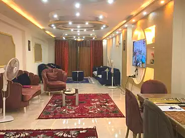 شقق مفروشة للبيع في اللبيني، فيصل، 200 متر