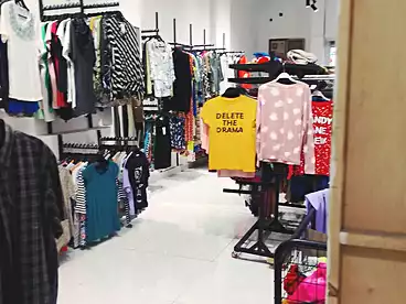Shops For sale in El-Galaa St., Victoria, 85 sqm