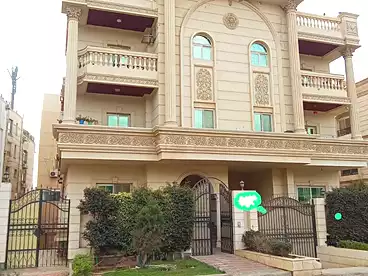 Duplex For sale in Suleiman al-Halabi St., El Banafsag 11, 350 sqm
