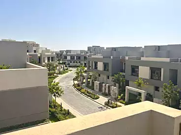 في كمبوند بلو فيرت - السعودية المصرية، منطقة المستثمرين، 145 متر
