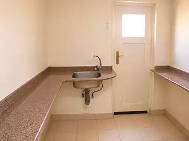 عقارات للإيجار في مجاورة 3، 15 مايو، 165 متر