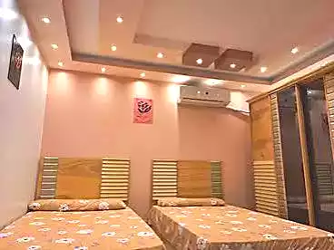 شقق للإيجار في شارع سامية الجمل، المنصوره، 240 متر