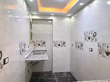 شقق للبيع في اللبيني، فيصل، 160 متر