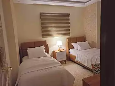 شقق للإيجار في شارع سامية الجمل، المنصوره، 240 متر