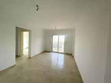 شقة بحديقة للبيع في مدينتي - بي 12، المنطقه الثانيه عشر عمارات، 122 متر