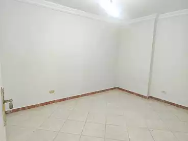 Apartments For sale in Gamal Abdel Nasser St., El Mandara, 100 sqm