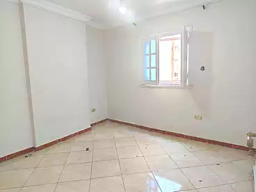 Apartments For sale in El Mandara Bahri, El Mandara, 100 sqm