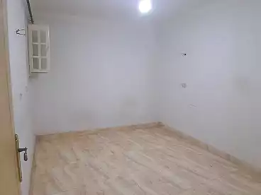 شقق للإيجار في شارع السكري عبد الله النحاس، المندرة، 120 متر