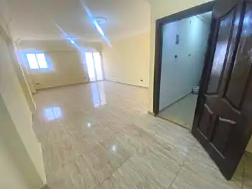 عقارات للبيع في شارع عبد الهادي الجزار - زينة، السيوف بحري، 125 متر