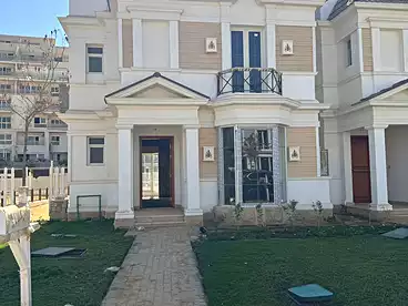 Apartments For sale in Mountain View Hyde Park Compound, Compounds in New Cairo, 318 sqm