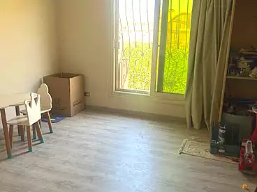 عقارات للبيع في المجاوره الثالثه، الحي الثامن، 200 متر