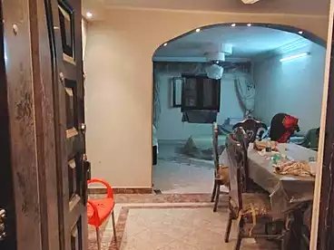عقارات للبيع في شارع الزهراء، عين شمس الشرقية، 100 متر