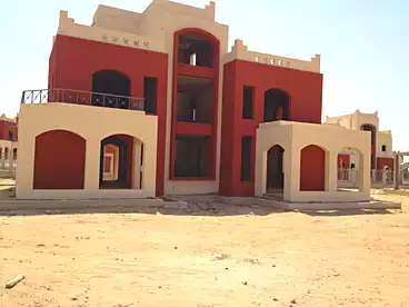 فلل للبيع في العين فالي، مدينة سفنكس الجديدة، 300 متر