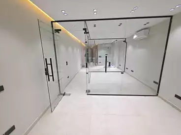 Offices For rent in Carrefour Main Street, Zahraa El Maadi, 80 sqm
