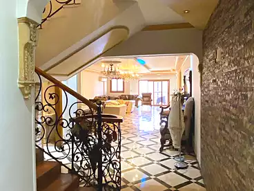 دوبلكس للإيجار في شارع الهرم، الهرم، 250 متر
