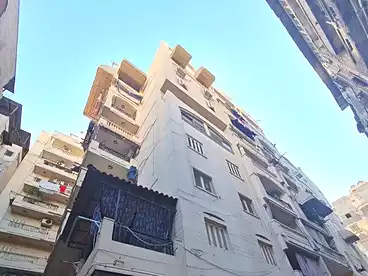 شقق للبيع في شارع بورسعيد، كامب شيزار، 260 متر