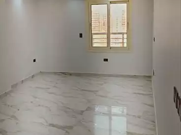 شقق للإيجار في محرم بك، الاسكندرية، 120 متر