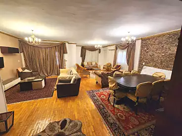 Properties For rent in Street 10, First Neighborhood, 220 sqm
