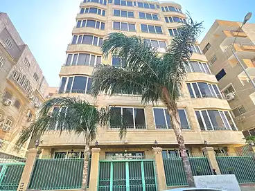 إداري للإيجار في دائري المعادي، المعادي، 400 متر