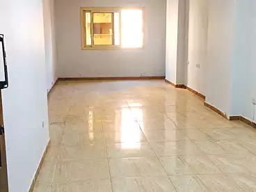 شقق للبيع في شارع المجزر الالي، اللبيني، 160 متر