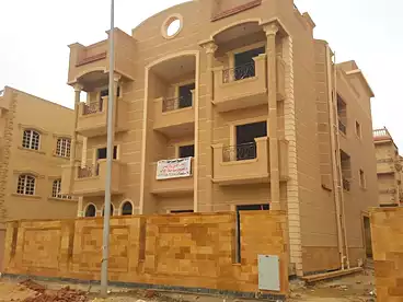 Apartments For sale in Neighborhood 7th, West Somid, 450 sqm