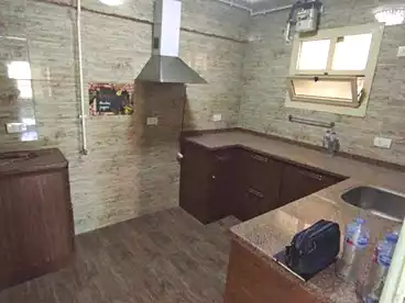 شقق للإيجار في محرم بك، الاسكندرية، 130 متر