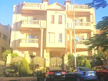 عقارات للبيع في شارع سميرة موسي، النرجس 5، 210 متر