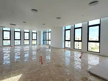 For rent in Northern 90th St., 90th Street, 700 sqm
