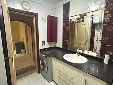 Apartments For sale in Zahraa El Maadi, Maadi, 230 sqm
