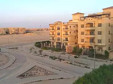 Apartments For sale in El Mantqa El Omraneya El Thanyah, 6th of October, 250 sqm